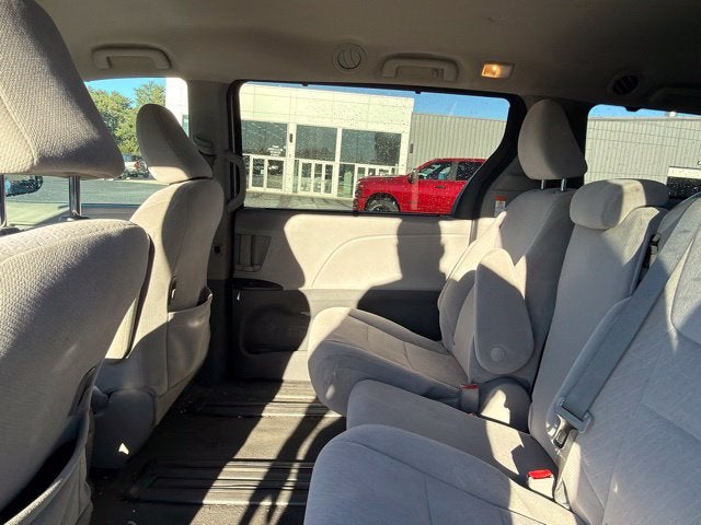 2020 Toyota Sienna LE 8 Passenger