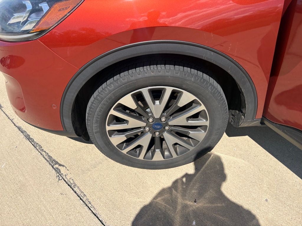 2020 Ford Escape Titanium