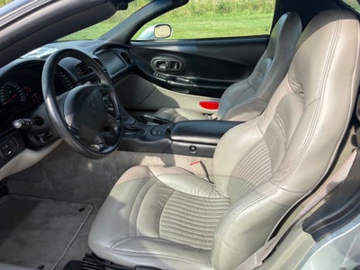 2001 Chevrolet Corvette Base