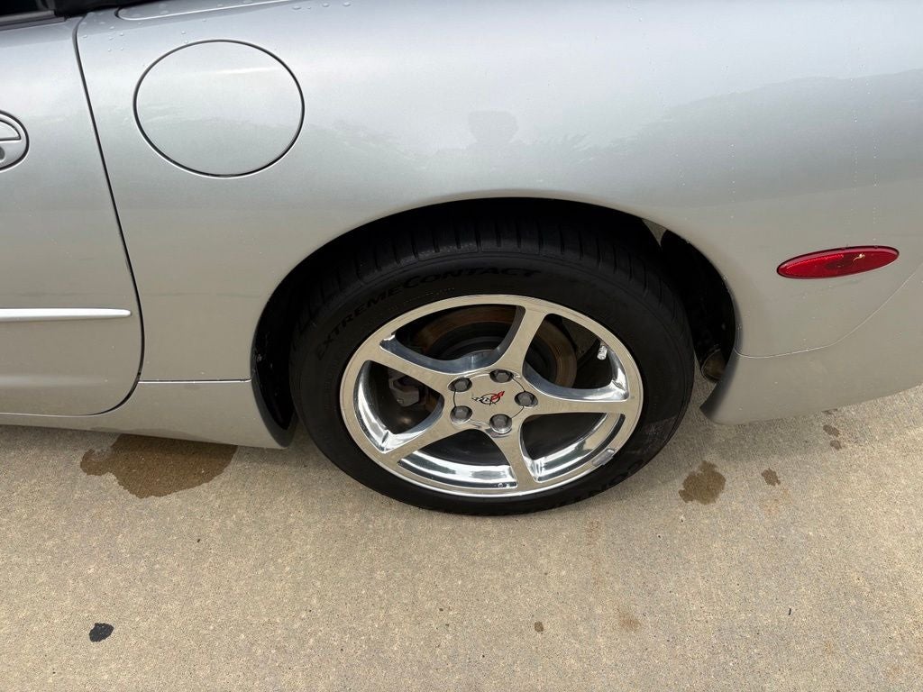 2001 Chevrolet Corvette Base