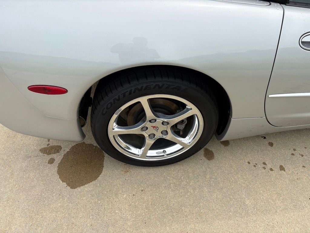 2001 Chevrolet Corvette Base