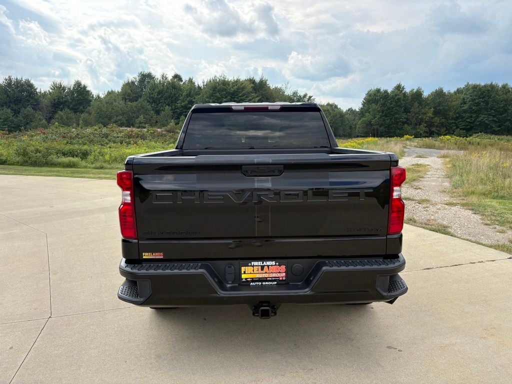 2023 Chevrolet Silverado 1500 Custom