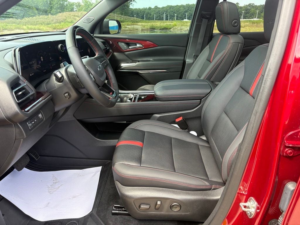 2025 Chevrolet Traverse RS