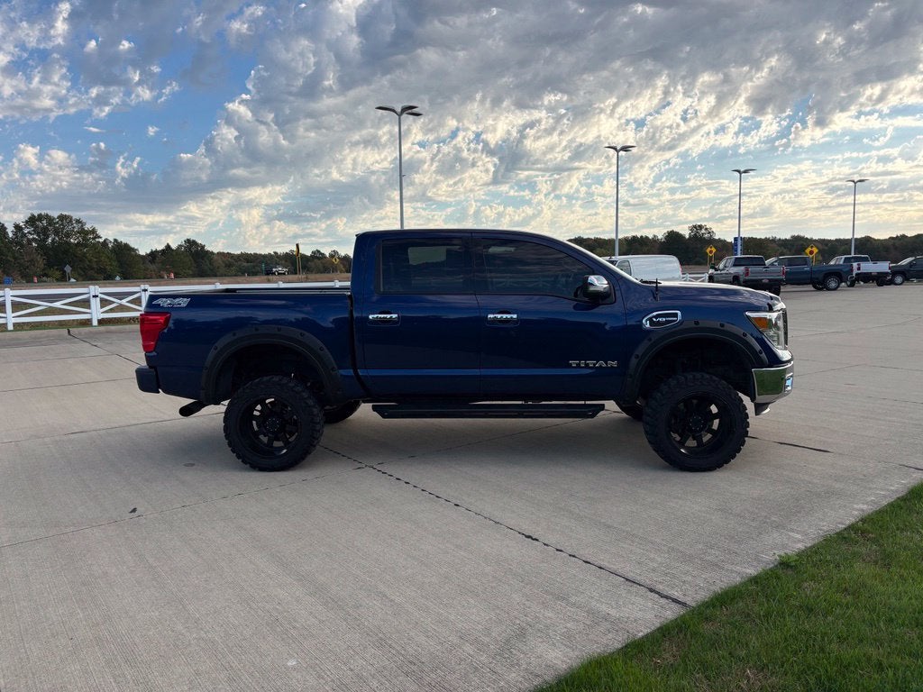 2017 Nissan Titan SL