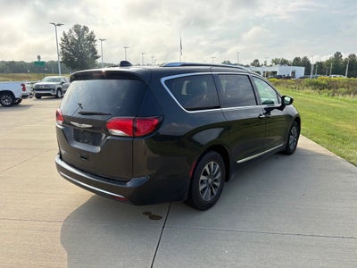 2020 Chrysler Pacifica Touring L Plus
