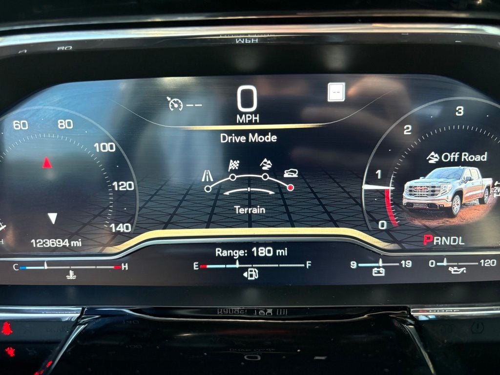 2022 GMC Sierra 1500 Elevation