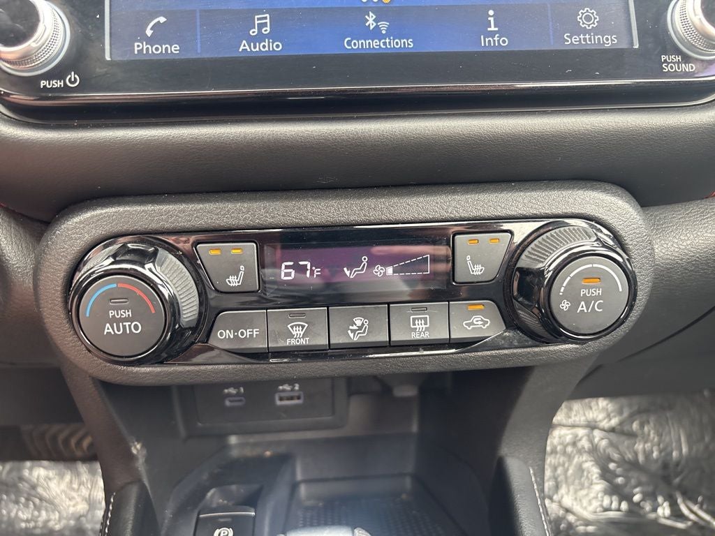 2023 Nissan Kicks SR
