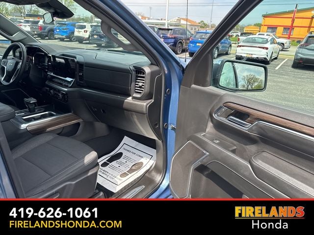 2024 Chevrolet Silverado 1500 LT LT1