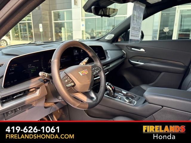 2025 Cadillac XT4 Sport