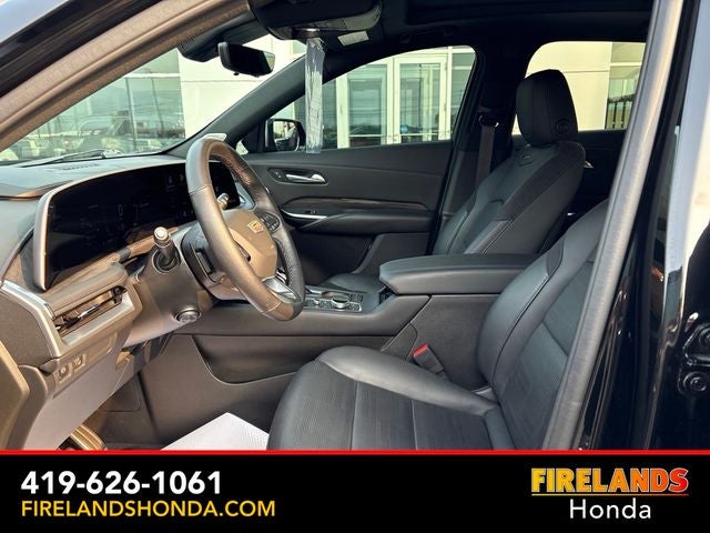 2025 Cadillac XT4 Sport