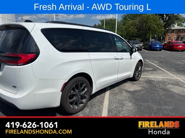 2023 Chrysler Pacifica Touring L
