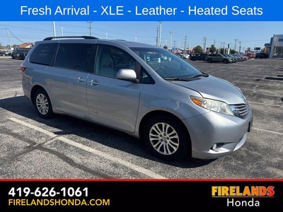 2016 Toyota Sienna XLE 8 Passenger