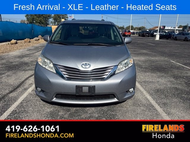 2016 Toyota Sienna XLE 8 Passenger