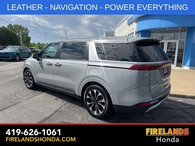 2024 Kia Carnival EX