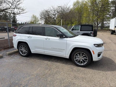 2025 Jeep Grand Cherokee Summit