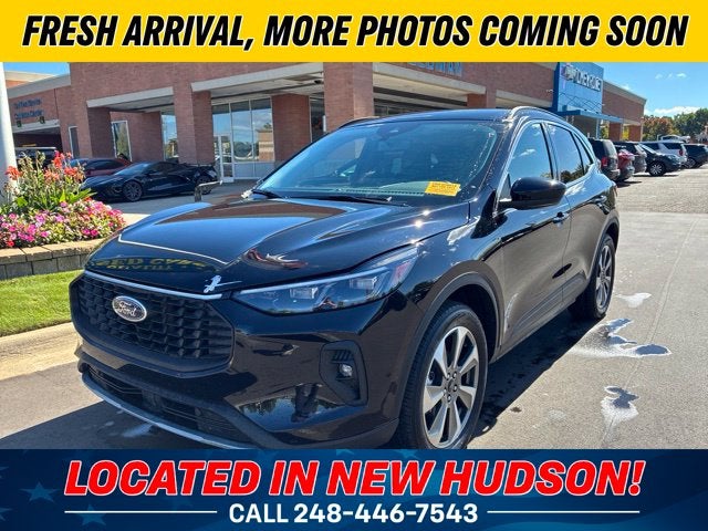 2025 Ford Escape Hybrid Platinum
