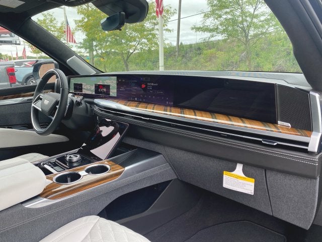 2025 Cadillac Escalade Sport Platinum