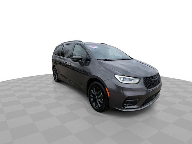 2021 Chrysler Pacifica Touring