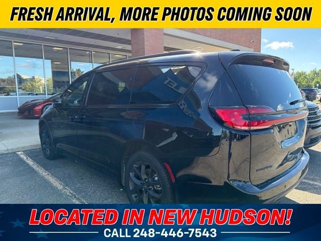 2025 Chrysler Pacifica Limited