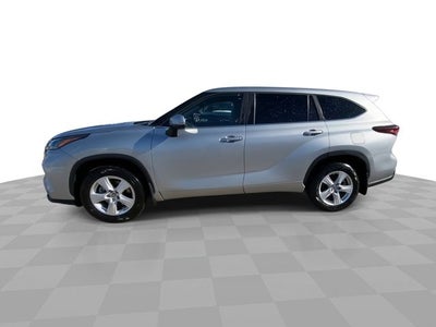 2024 Toyota Highlander LE