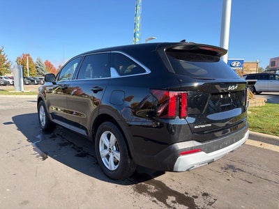 2025 Kia Sorento LX