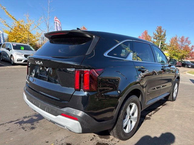 2025 Kia Sorento LX