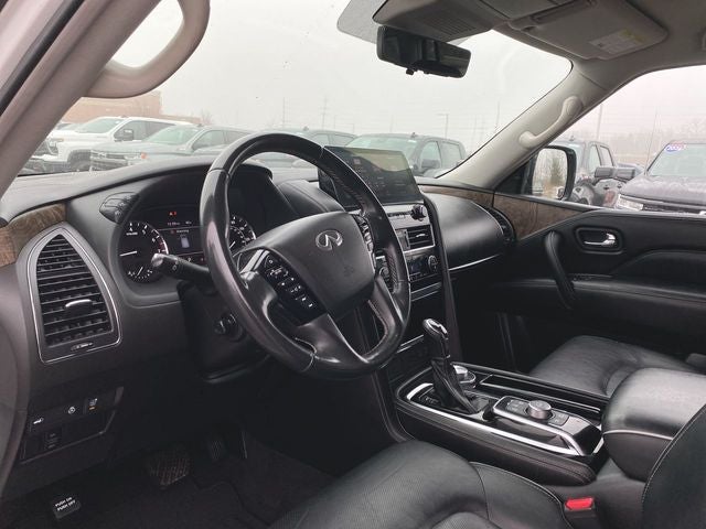 2022 INFINITI QX80 LUXE