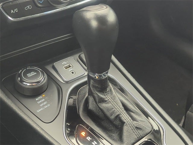 2023 Jeep Cherokee Altitude Lux 4x4