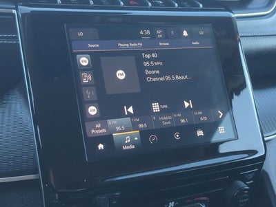 2023 Jeep Grand Cherokee Laredo 4x4