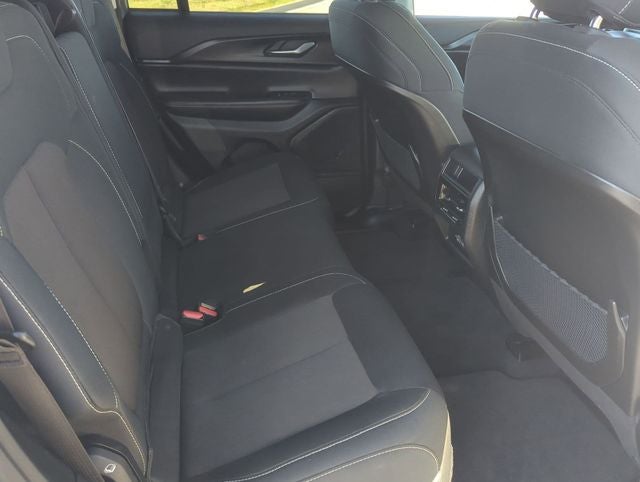 2023 Jeep Grand Cherokee Laredo 4x4