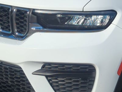 2023 Jeep Grand Cherokee Laredo 4x4