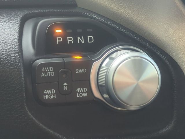 2019 RAM 1500 Laramie Crew Cab 4x4 5'7' Box