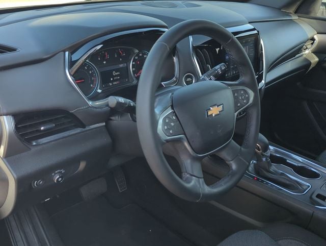 2023 Chevrolet Traverse FWD LT Cloth