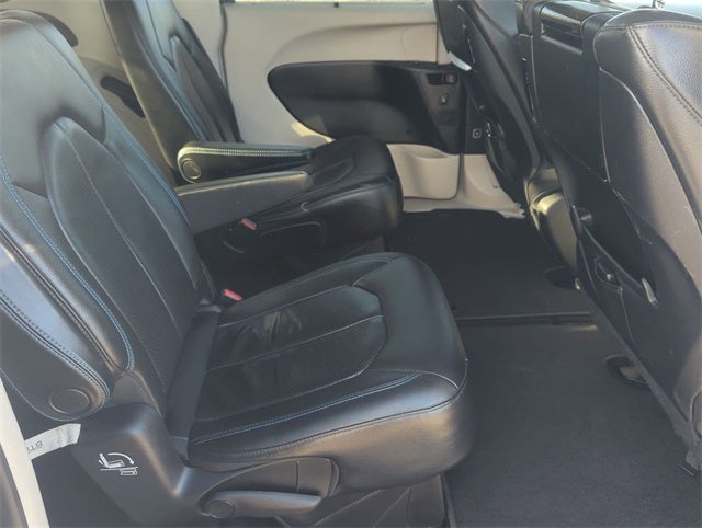 2021 Chrysler Pacifica Touring L AWD