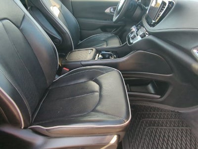 2025 Chrysler Pacifica Limited AWD