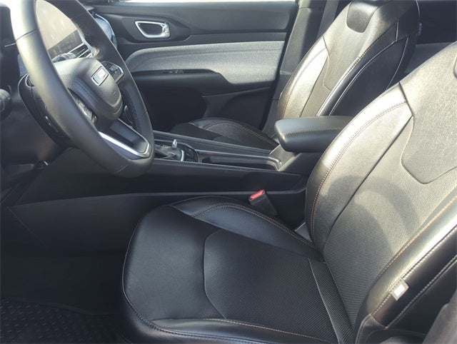 2023 Jeep Compass Latitude Lux FWD