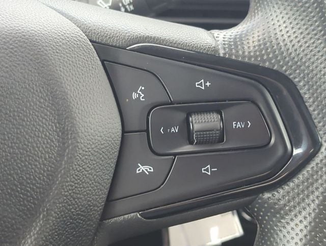 2025 Chevrolet Trax FWD LS