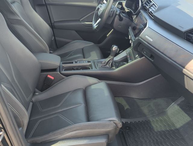 2021 Audi Q3 Premium Plus 45 TFSI S line quattro Tiptronic