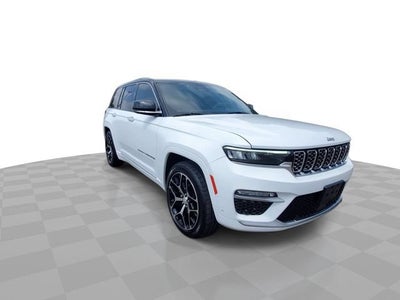 2022 Jeep Grand Cherokee Summit