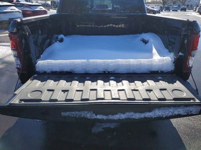 2020 RAM 1500 Big Horn Crew Cab 4x4 5'7" Box