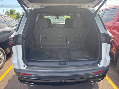 2024 Chevrolet Traverse LT