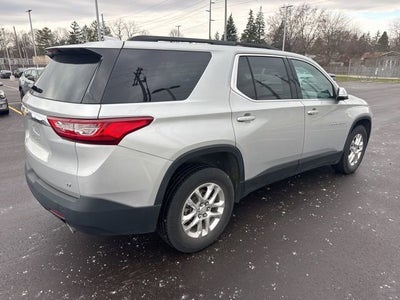 2021 Chevrolet Traverse LT Cloth