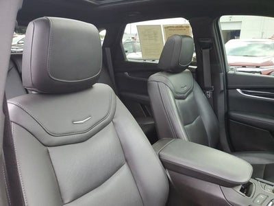 2022 Cadillac XT5 Premium Luxury
