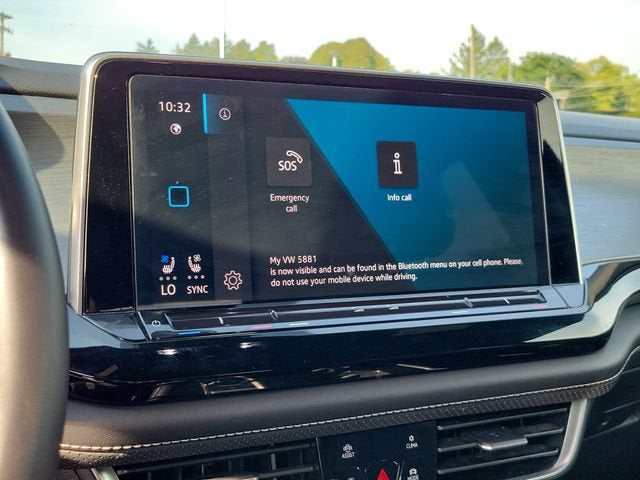 2024 Volkswagen Atlas Cross Sport 2.0T SE w/Technology