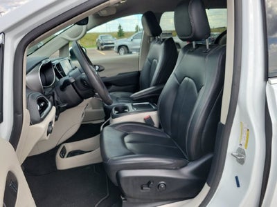 2023 Chrysler Pacifica Touring L AWD