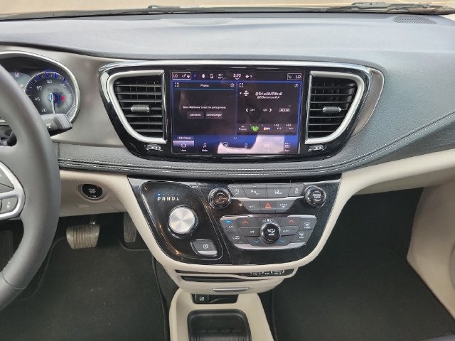 2023 Chrysler Pacifica Touring L AWD