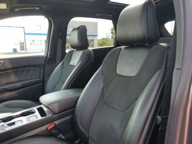 2021 Ford Edge ST