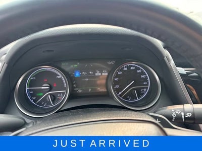 2022 Toyota Camry Hybrid XSE