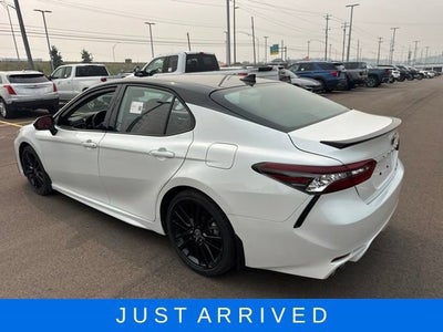 2022 Toyota Camry Hybrid XSE