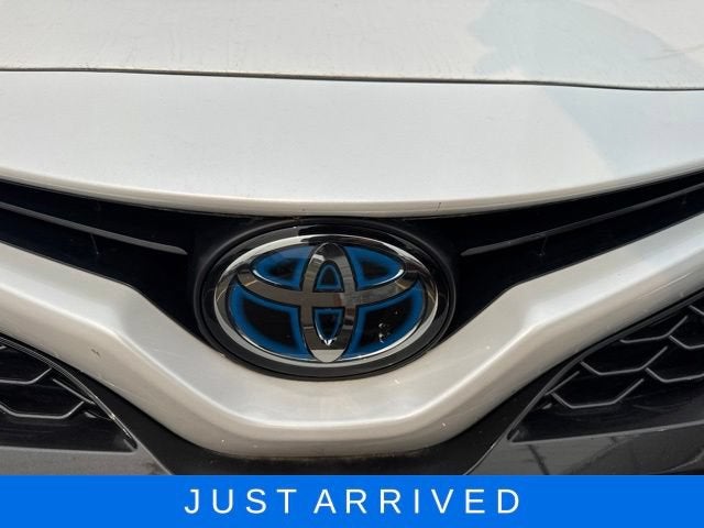 2022 Toyota Camry Hybrid XSE